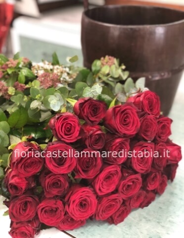 Bouquet di rose rosse 21