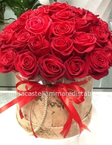 scatola rose rosse grande