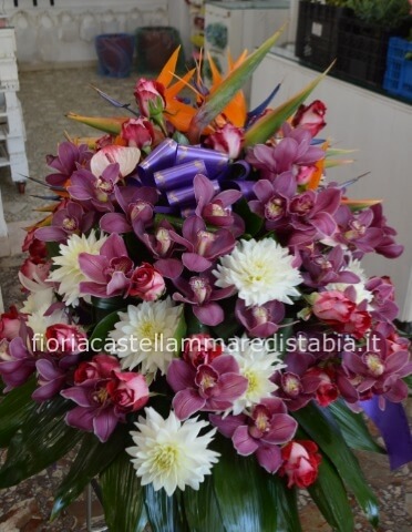 cuscino per defunto con rose e orchidee