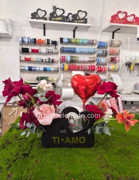 Bags San Valentino fiori + candela + palloncino